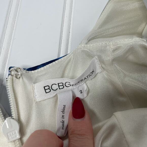 BCBGeneration Women’s White & Blue Floral Mini Square Neck Dress Size 2 - Picture 6 of 8